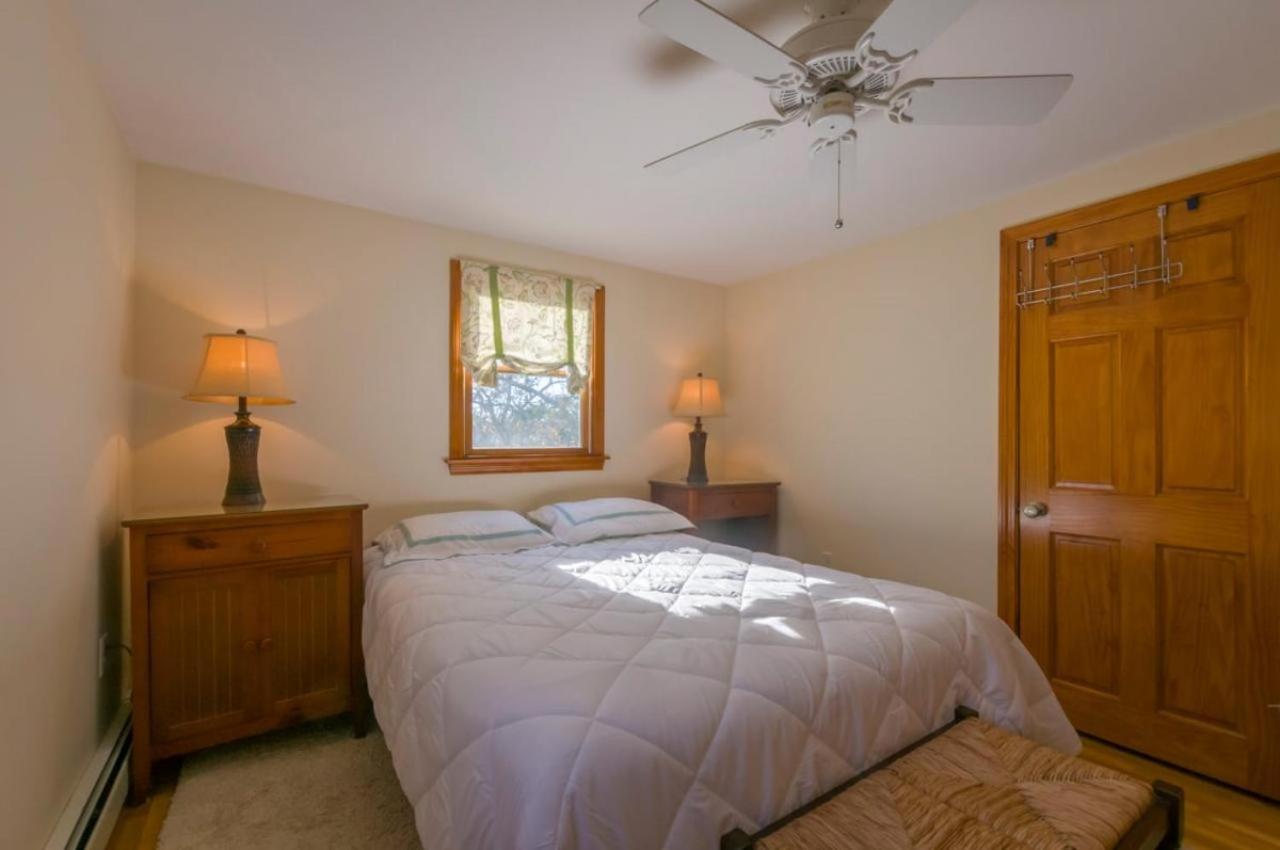 24 Captain Wing Road East Sandwich - - Cape Cod Exterior photo